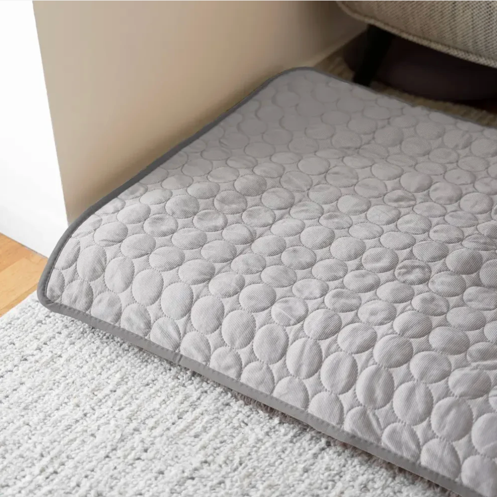 Fluffy Pet Bed™️ - Ultimate Cooling Mat for Pets